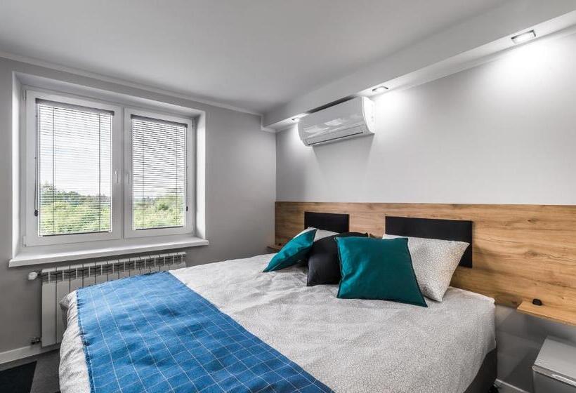 شقة غرفة واحدة, Apartamenty Medyka Park