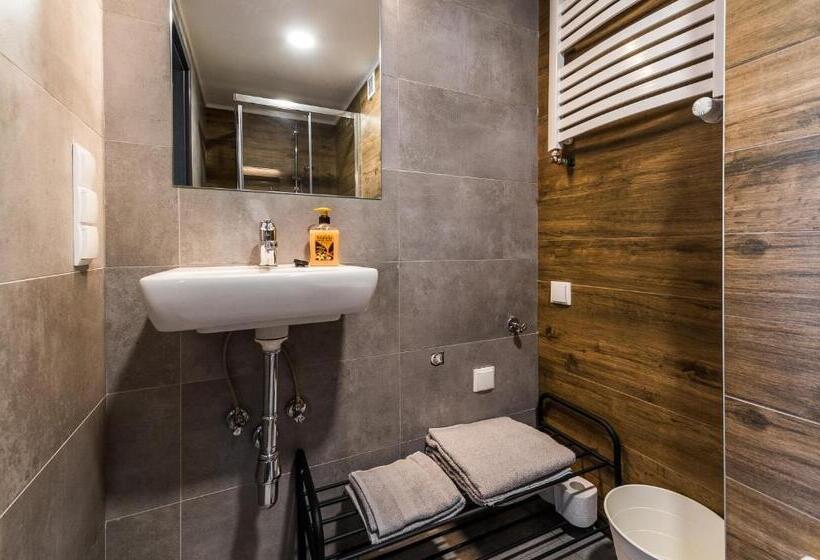 شقة غرفتين, Apartamenty Medyka Park