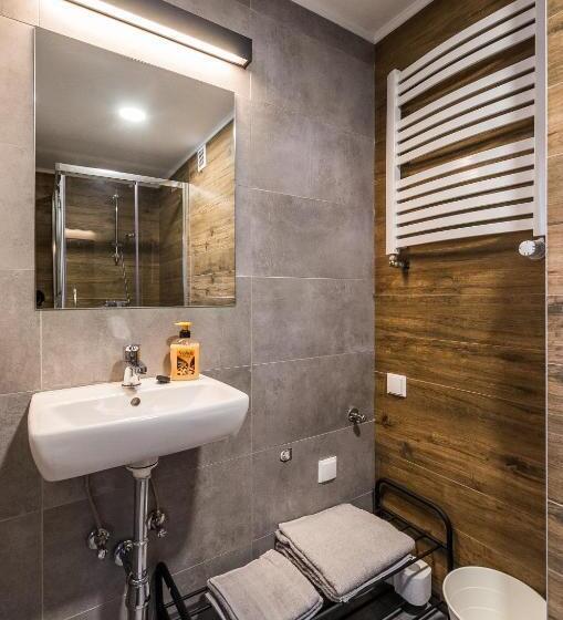 شقة غرفتين, Apartamenty Medyka Park