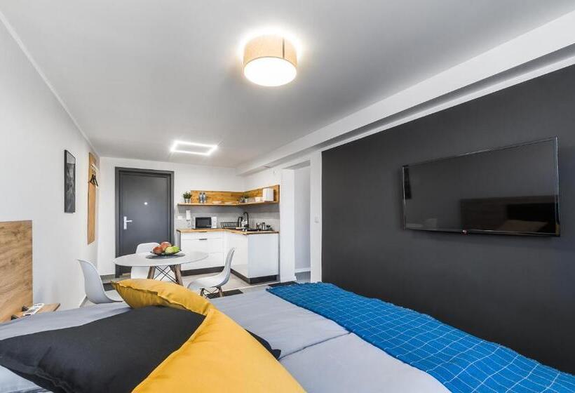 Апартаменты 2 Спальни, Apartamenty Medyka Park