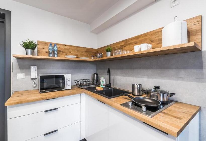 شقة غرفتين, Apartamenty Medyka Park