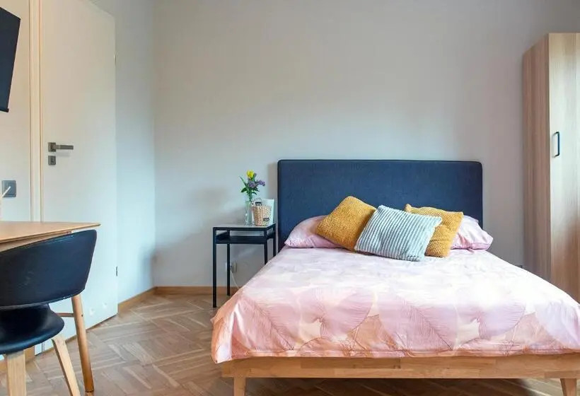 استودیوی لوکس, Aparthotel Studio