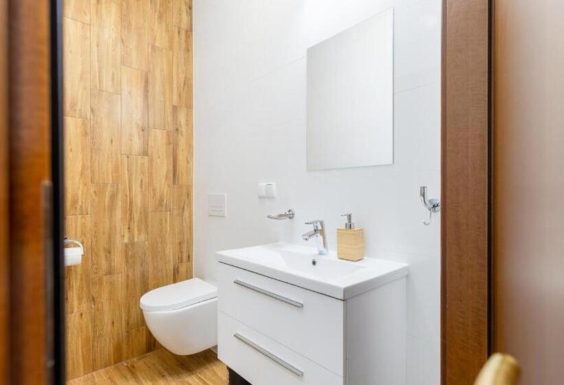 استودیوی استاندارد, Dw Szarotka