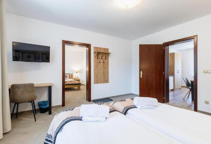 استودیوی استاندارد, Dw Szarotka