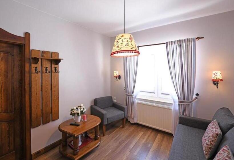 Номер Стандарт, Gościniec Malinówka