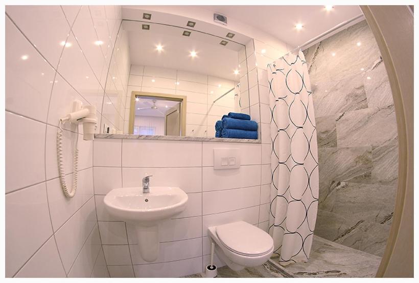 اتاق استاندارد, Helios