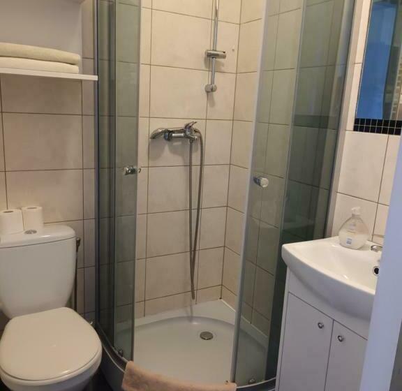 غرفة قياسية, Oaza Kaszubska Studzienice