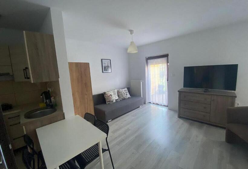 جناح مزود بتراس, Oaza Kaszubska Studzienice