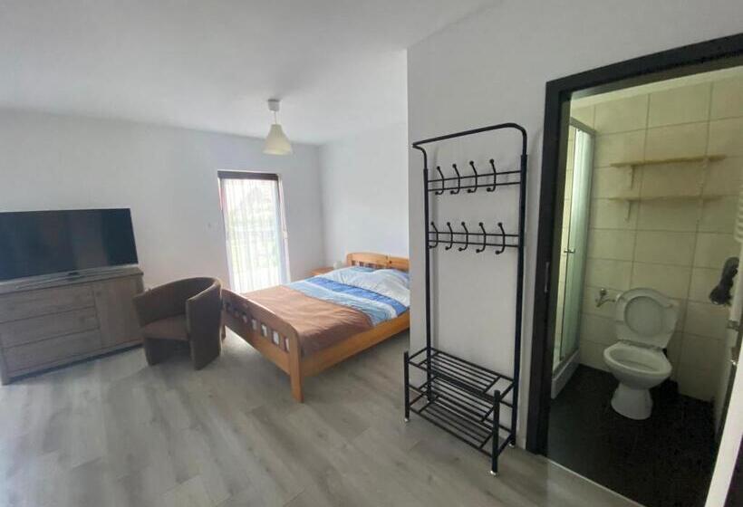 جناح مزود بتراس, Oaza Kaszubska Studzienice