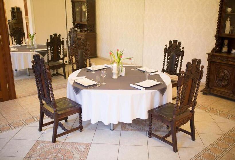 جناح سوبيريور, Pałac Jabłonowo