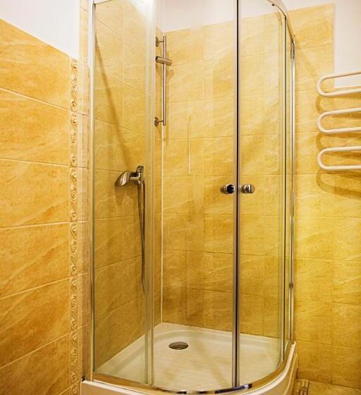 غرفة ديلوكس, Pałac Jabłonowo