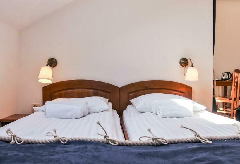 Triple Room Sea View, Willa Bursztynowa