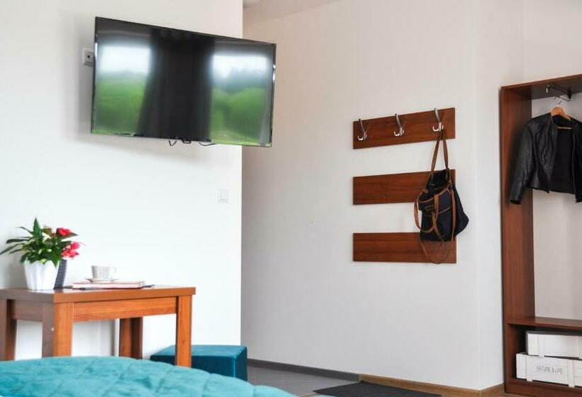 חדר סטנדרט לשלושה, Zajazd Dabie