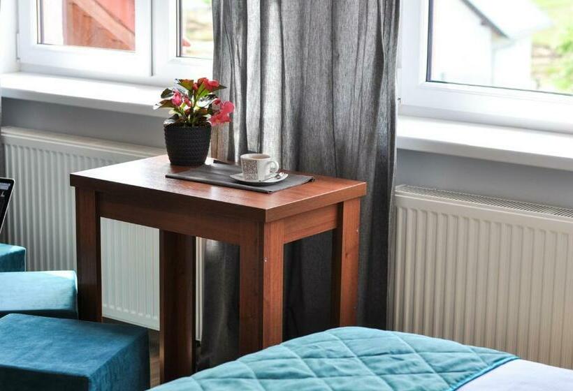 חדר סטנדרט לשלושה, Zajazd Dabie