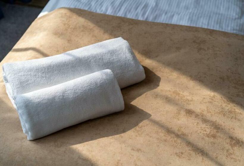 Апартаменты 1 Спальня, Helios Apart