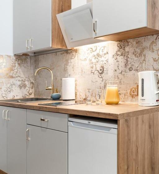 Апартаменты 1 Спальня с Балконом, Helios Apart