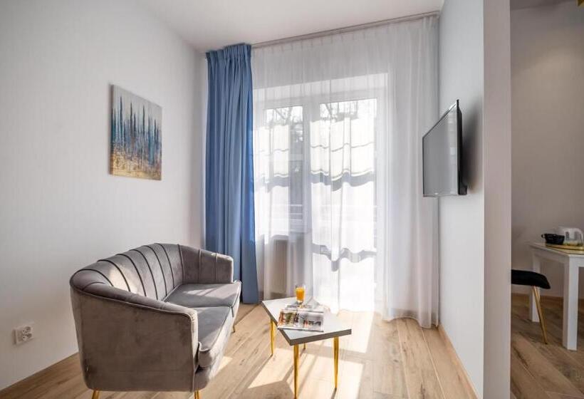 Номер Deluxe с Балконом, Helios Apart