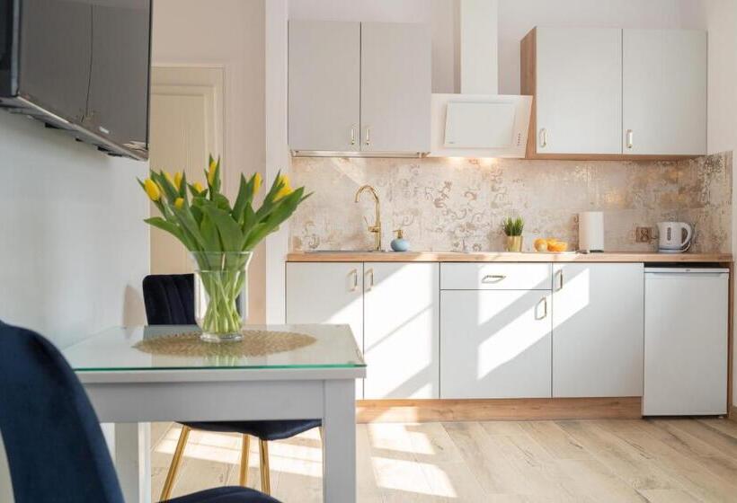 Семейный Номер, Helios Apart