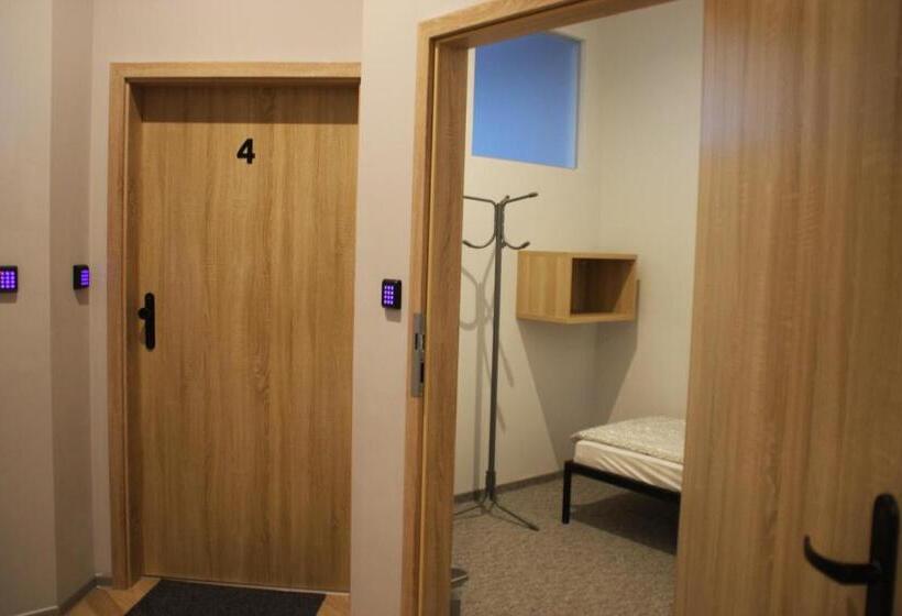 اتاق عادی یک تخته, Hostel City Center Gdynia