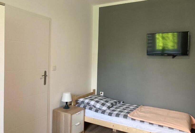 غرفة قياسية ثلاثية, Hostel Karpacki Szymon Szczepan