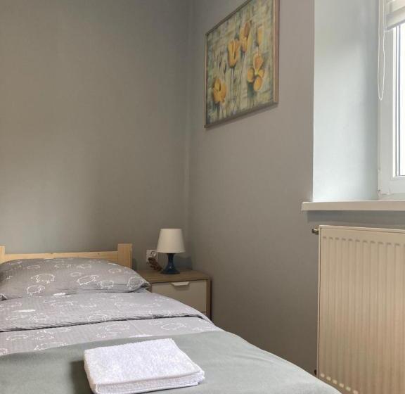 غرفة قياسية ثلاثية, Hostel Karpacki Szymon Szczepan