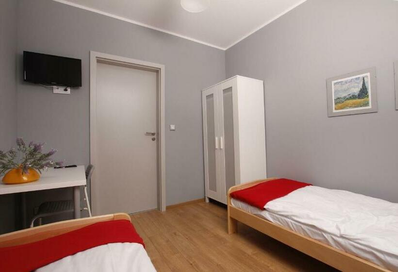اتاق استاندارد, Hostel W Ogrodzie