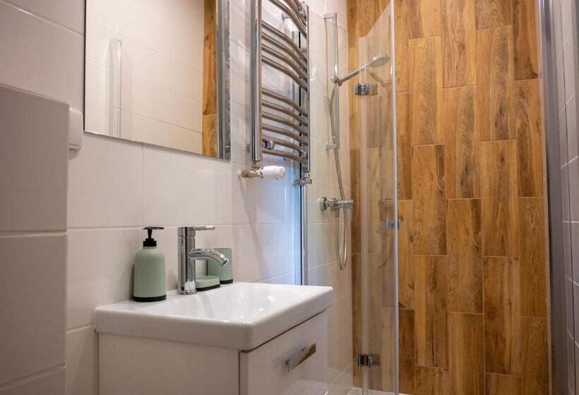 اتاق استاندارد سه نفره, Hostel W Ogrodzie