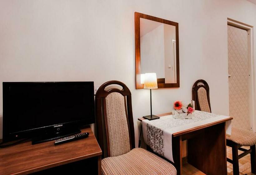 غرفة قياسية فردية مزودة بشُرفة, Galicja