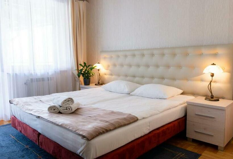 غرفة ديلوكس, Galicja