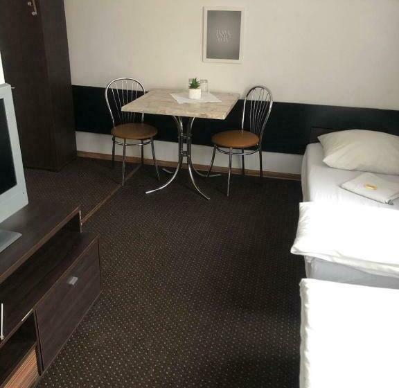 스탠다드 룸, Gryf