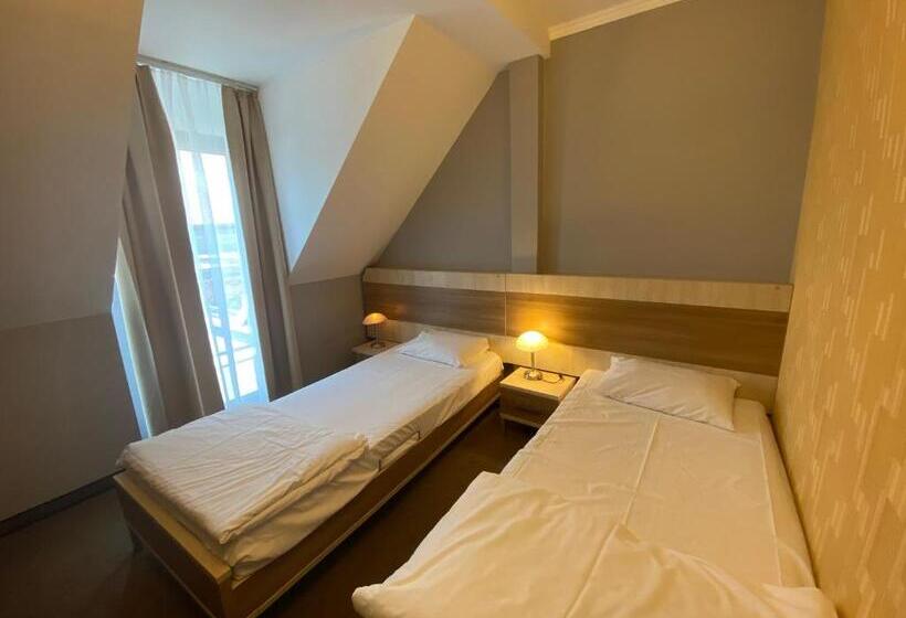 חדר דלוקס עם מרפסת, Pokoje Gościnne Tęczowa