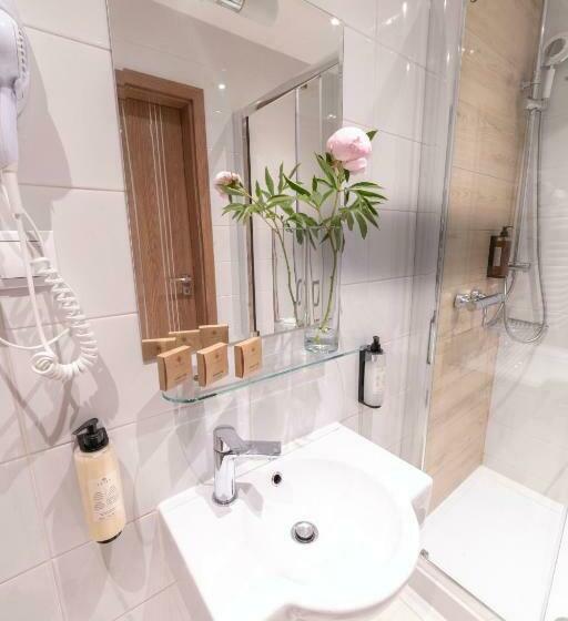 标准间, Srebrny Bucznik Wellness & Restaurant