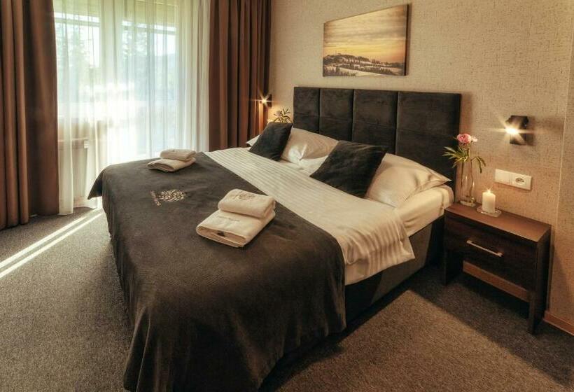 标准间带阳台, Srebrny Bucznik Wellness & Restaurant