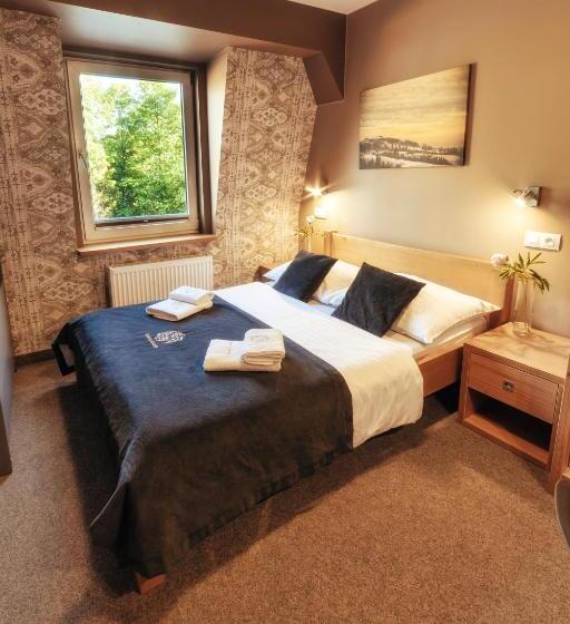 标准工作室, Srebrny Bucznik Wellness & Restaurant