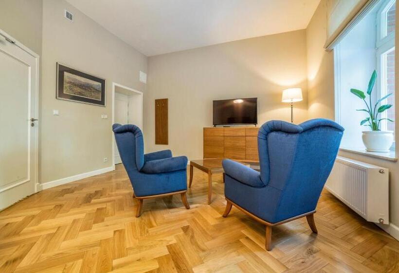 발코니 디럭스 룸, Villam