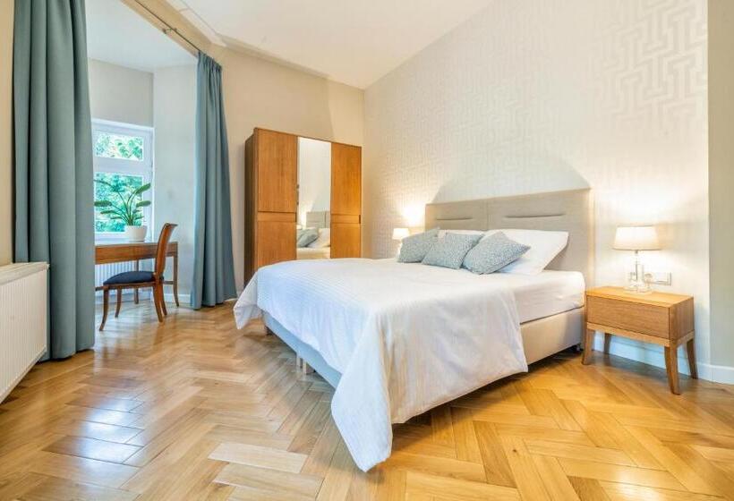 발코니 디럭스 룸, Villam