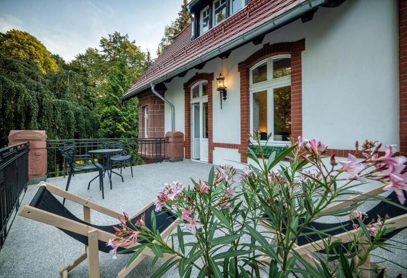 발코니 디럭스 룸, Villam