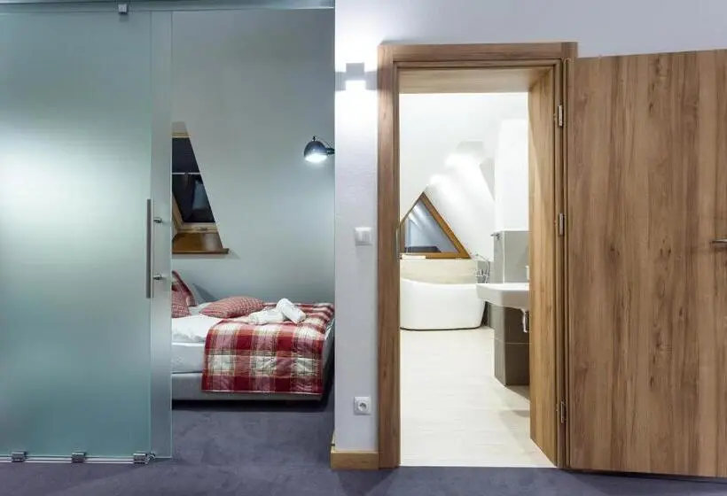 Sviitti 2 Makuuhuonetta, Parzenica B&b   Wyjątkowa I Jedyna!!! Sprawdź Nas A Nie Pożałujesz!
