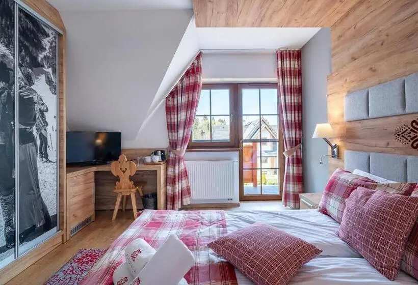 Standard Neljän Hengen Huone, Parzenica B&b   Wyjątkowa I Jedyna!!! Sprawdź Nas A Nie Pożałujesz!