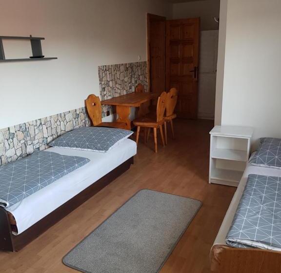 4인용 스탠다드 룸, Dom Wypoczynkowy Pod Polanką