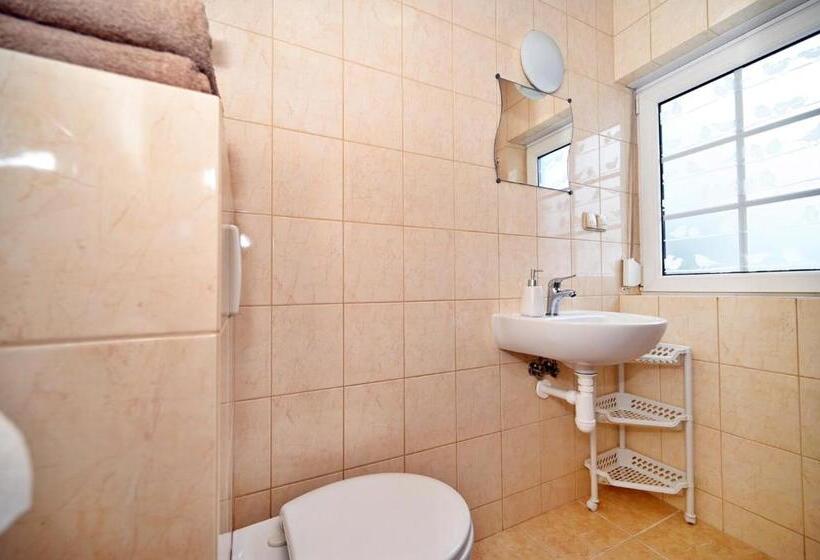 اتاق سوپریور سه تخته, Molonówka Guest House