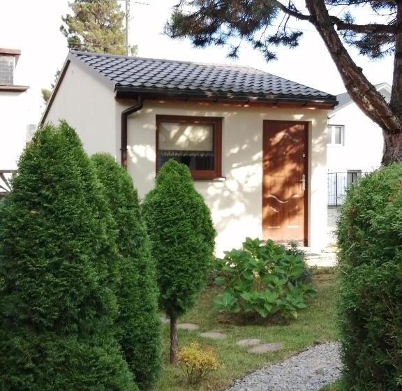 کلبه ییلاقی, Molonówka Guest House