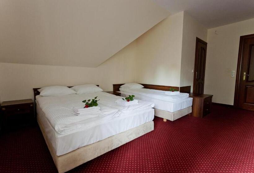 バルコニー付きスタンダードトリプルルーム, Pensjonat Czardasz