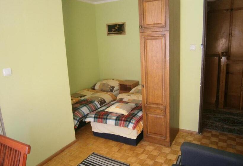 스탠다드 트리플 발코니 룸, Pensjonat Osemka