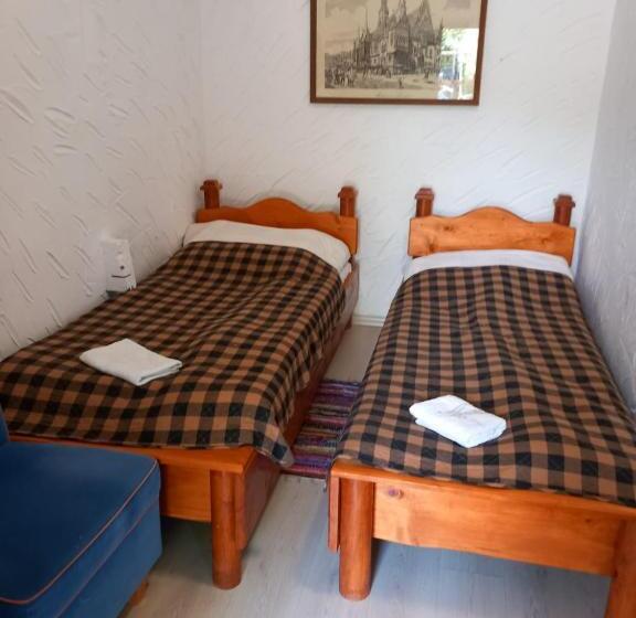 חדר סטנדרט לשלושה, Stara Kuźnia