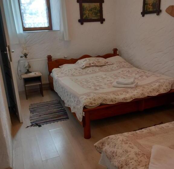 דירת שני חדרים, Stara Kuźnia