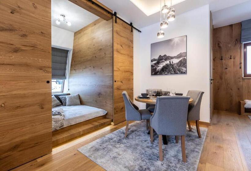 استودیوی لوکس, Tatra Resort & Spa