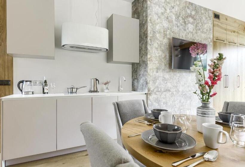 استودیوی لوکس, Tatra Resort & Spa