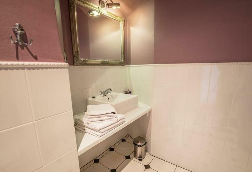 스탠다드 트리플 룸, Zamek Dobroszyce