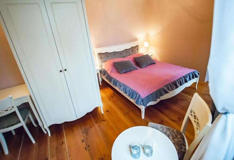 스탠다드 룸, Zamek Dobroszyce